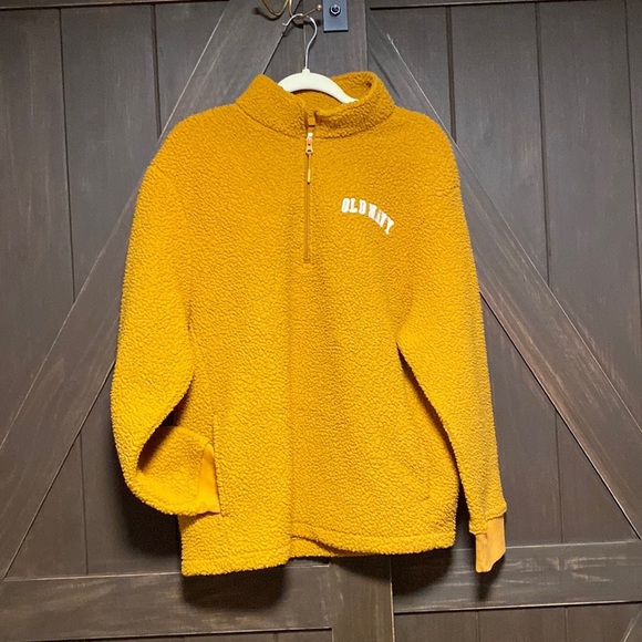 Old Navy XL mustard yellow pilled pullover sweat shirt - Picture 1 of 8